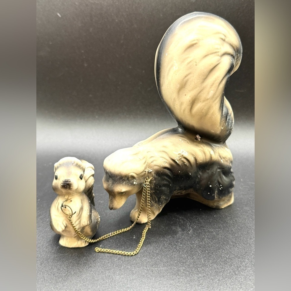 Vintage Ceramic Skunk with Young Skunk on Chain from Japan ‘50’s